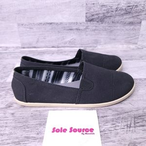 airwalk slip on canvas shoes